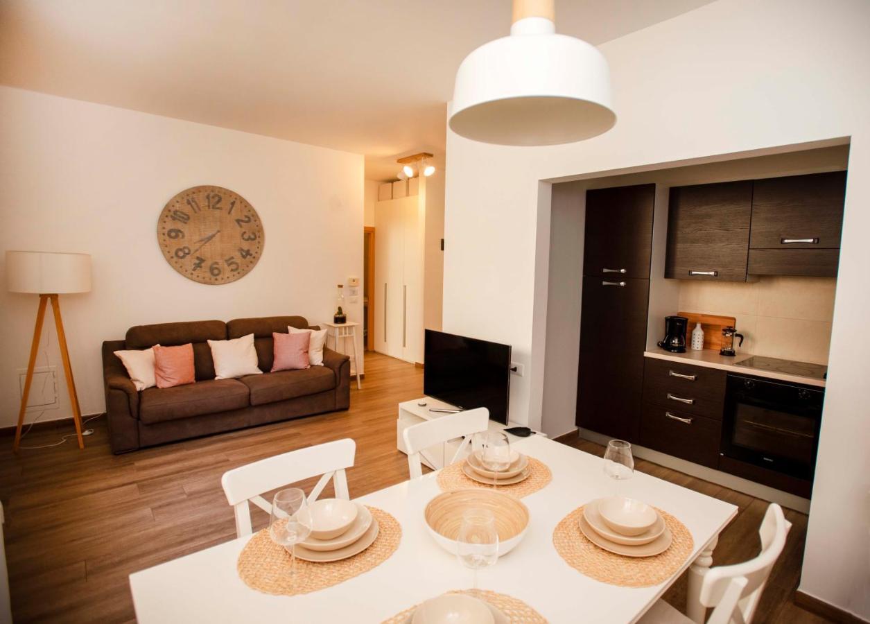 Ferienwohnung Portico Ventizerodue Meran Exterior foto